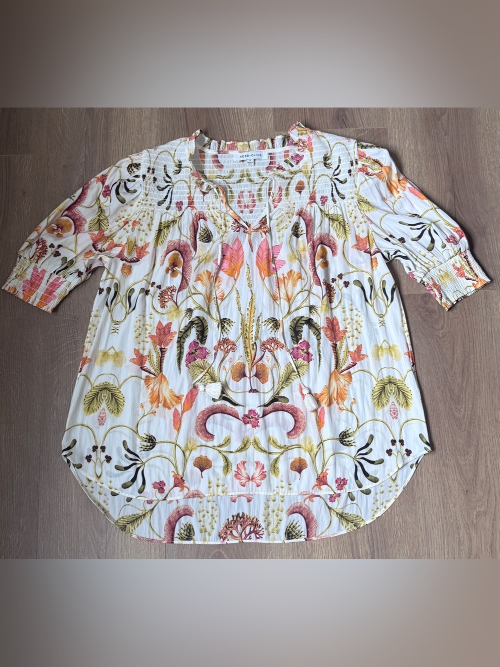 Rose + Olive Boho Botanical Smocked Blouse Cream Floral Peasant Top Sz Small